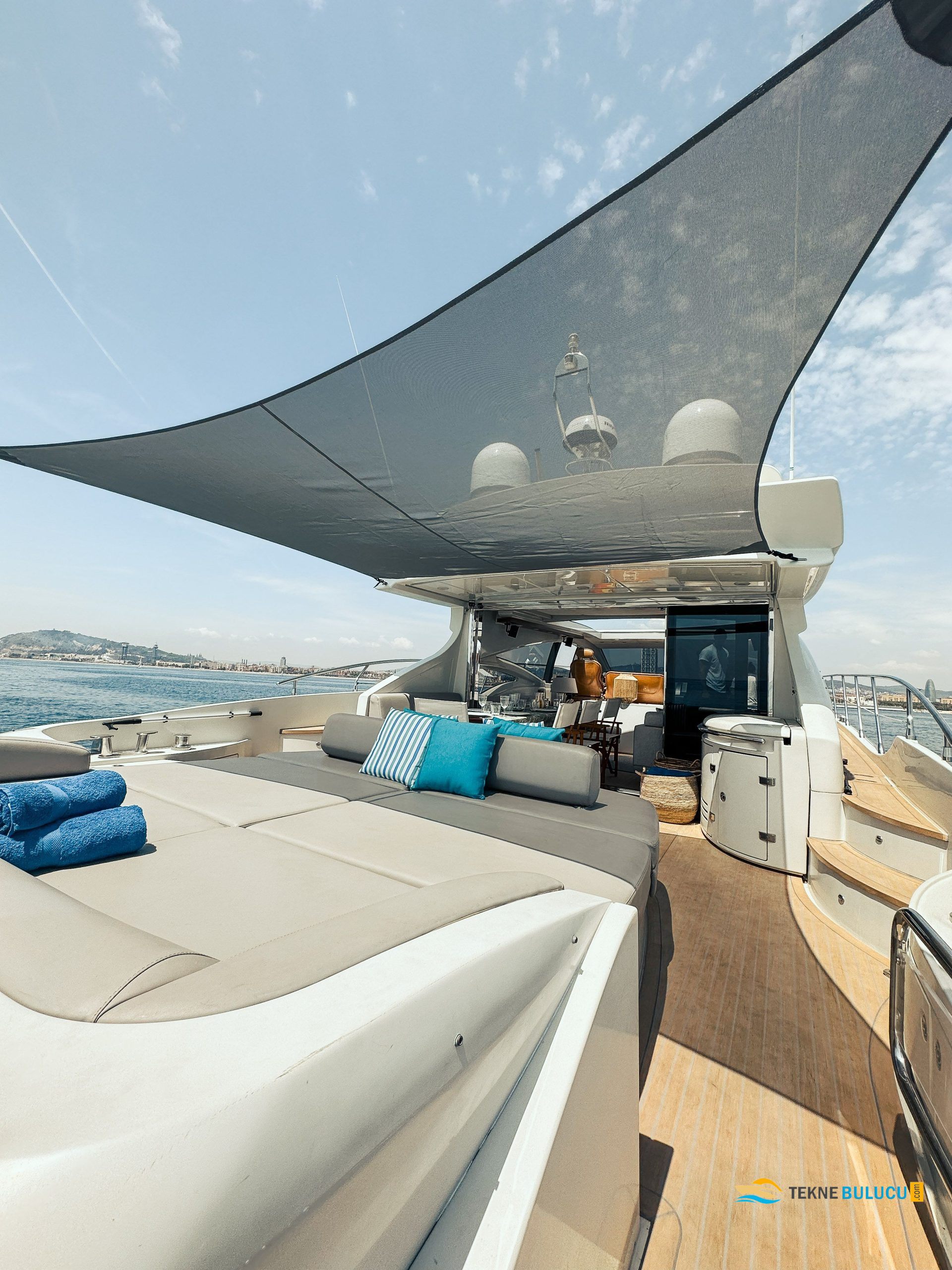 Azimut 68S 2011 iç mekan 3