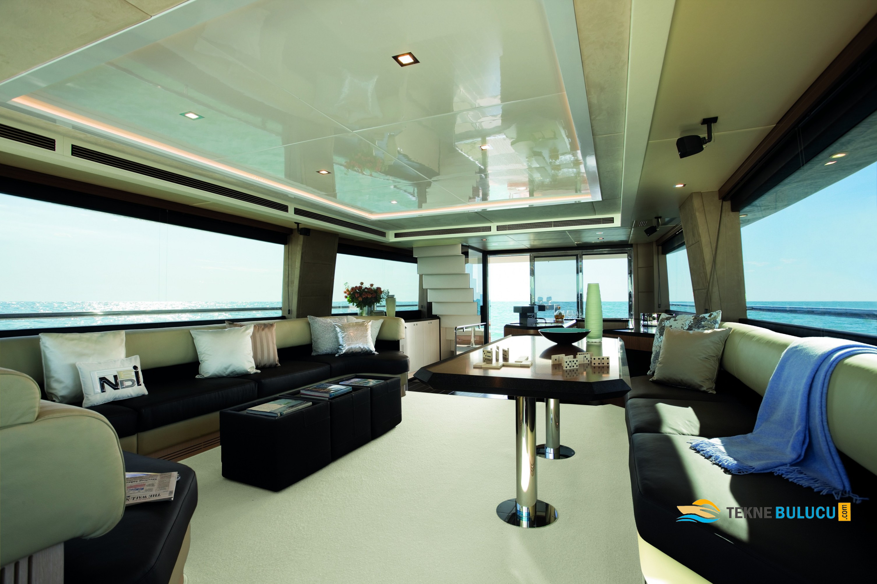 Azimut Magellano 74 2010 iç mekan 3