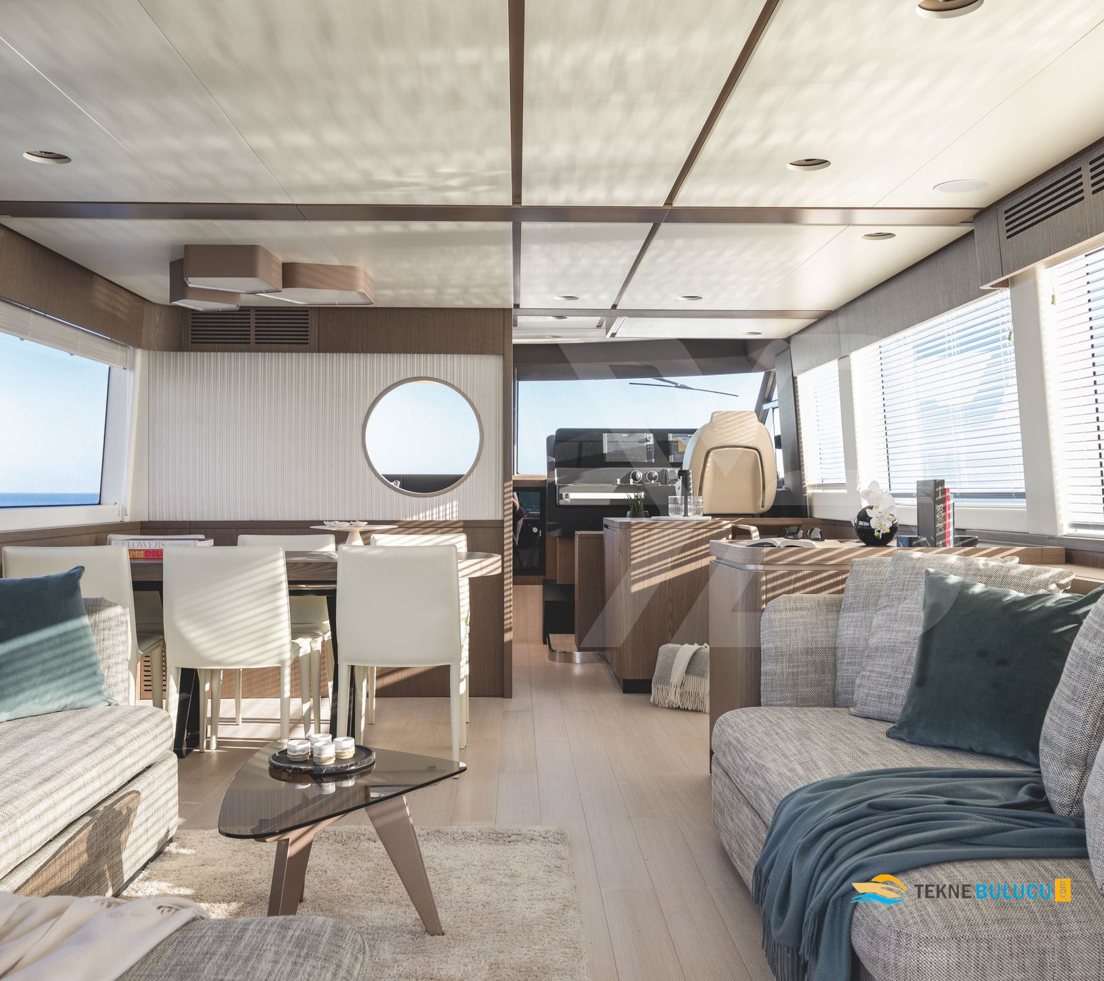 Azimut Magellano 74 2015 iç mekan 2