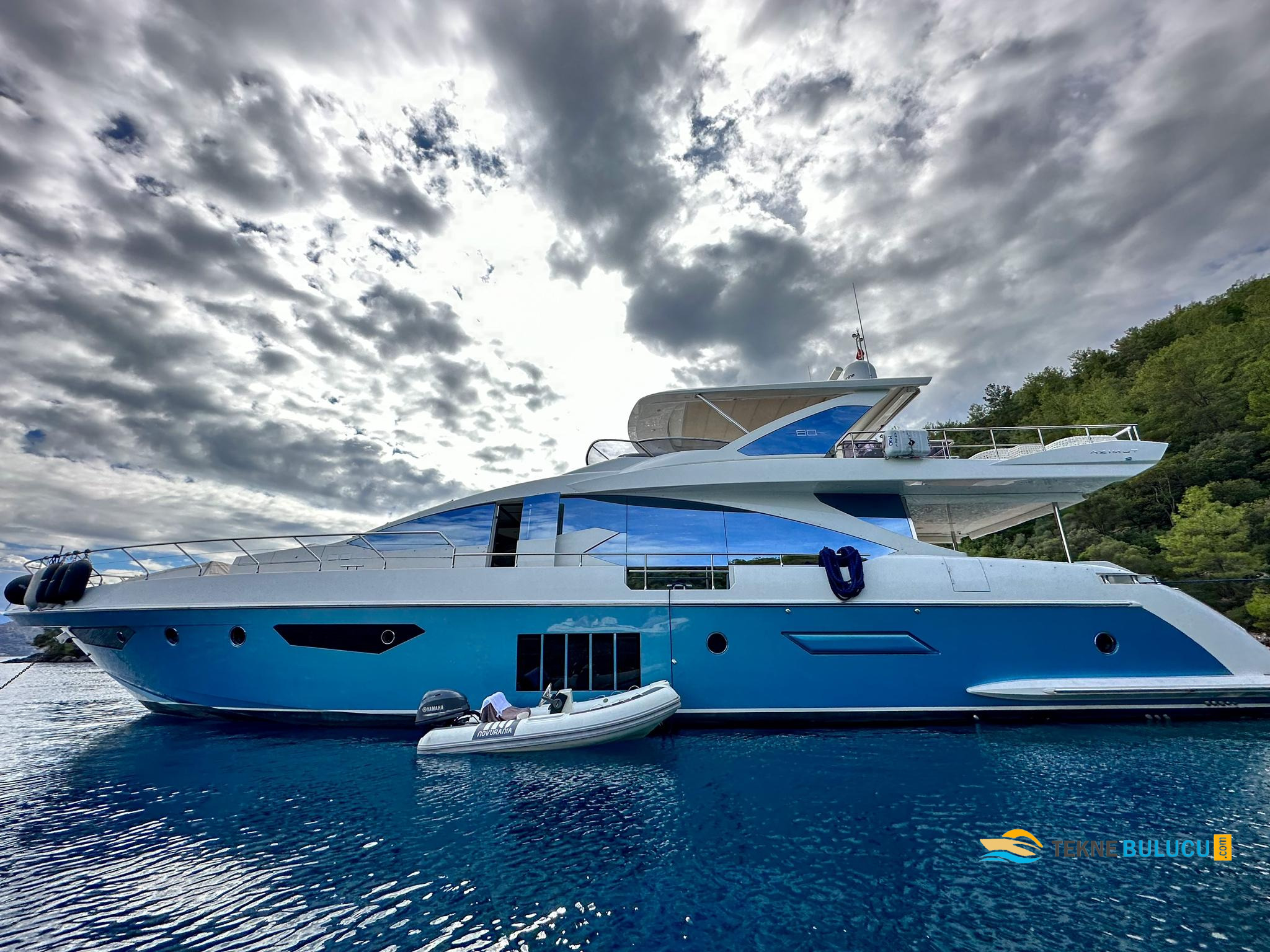 Azimut 80 Fly 2014 iç mekan 3