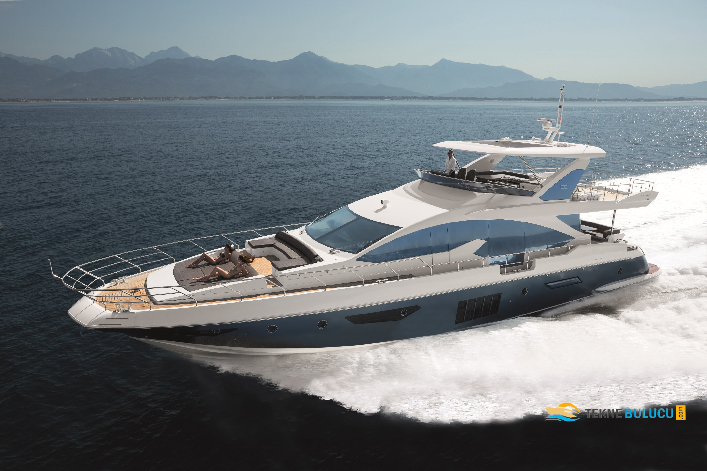Azimut 80 Fly 2015 iç mekan 1