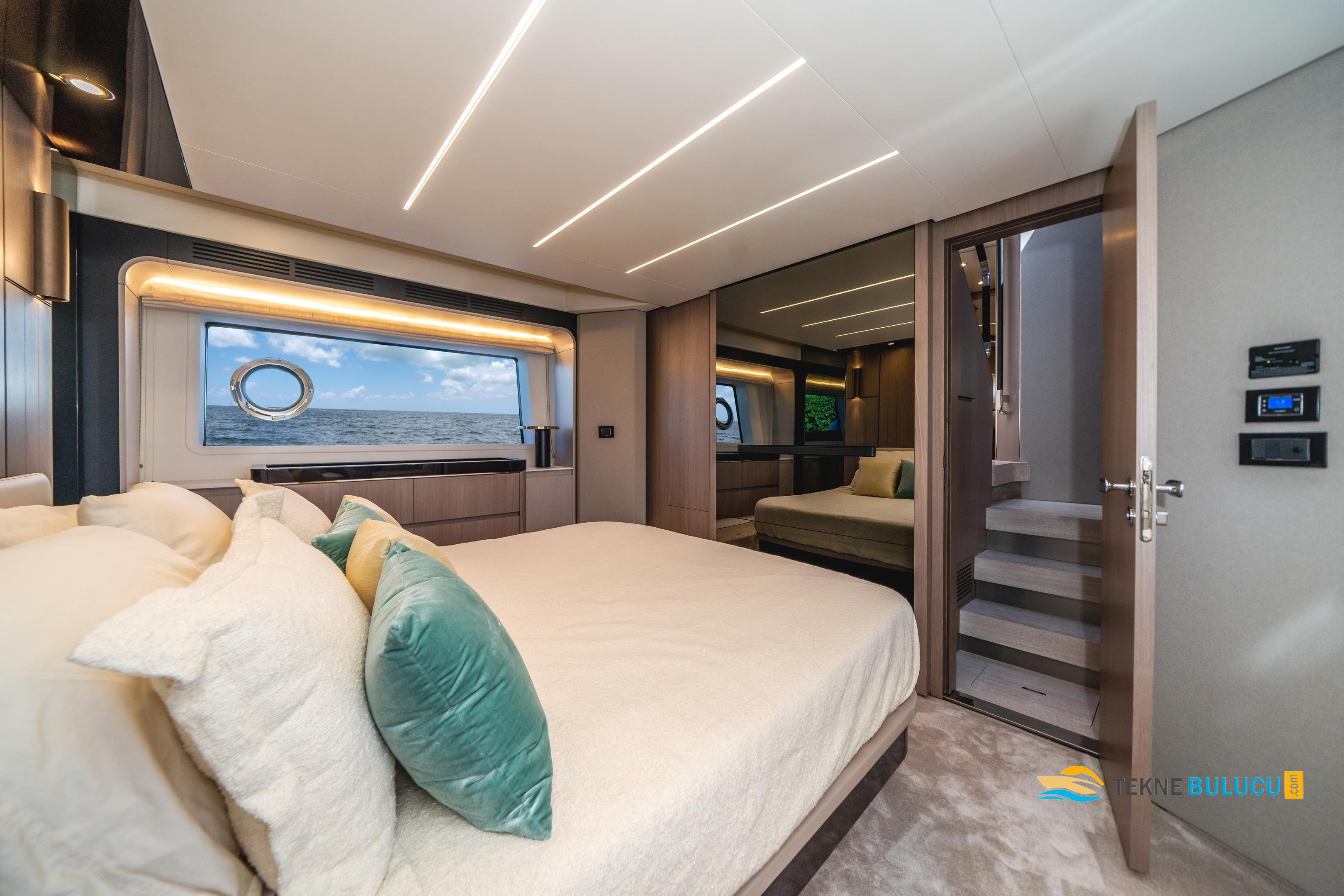 Azimut 72 Fly 2026 iç mekan 1