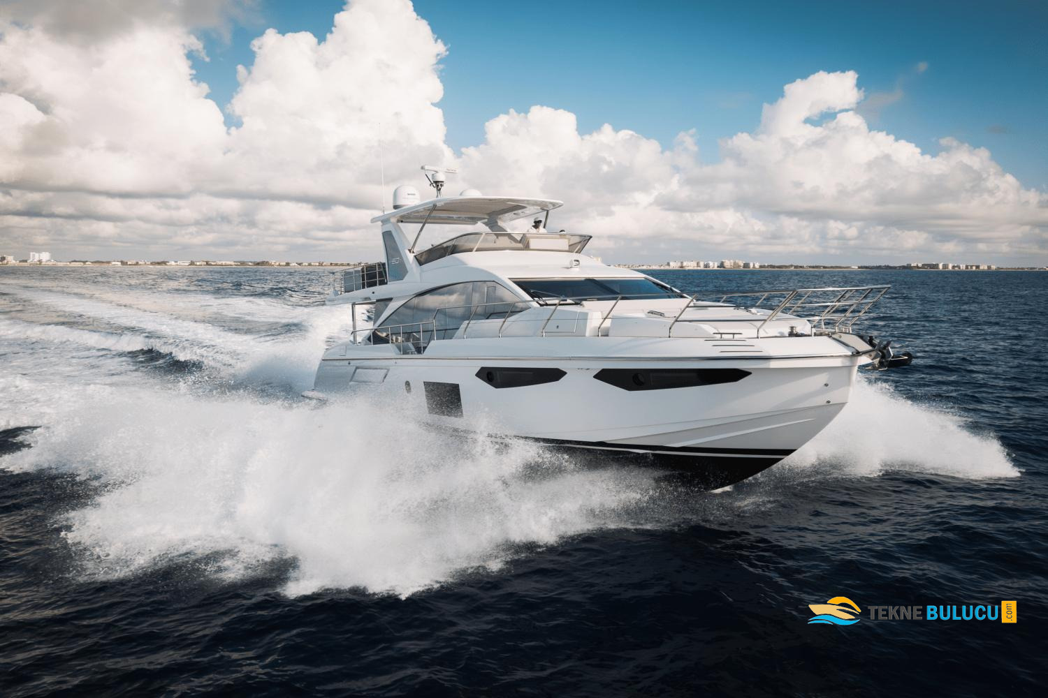Azimut 60 Fly 2021 iç mekan 2