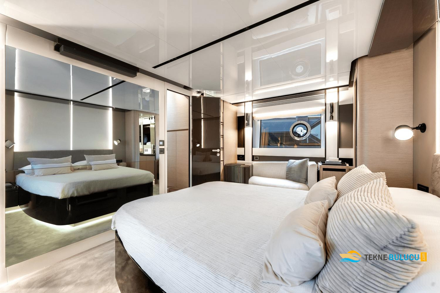 Azimut S8 2023 iç mekan 2