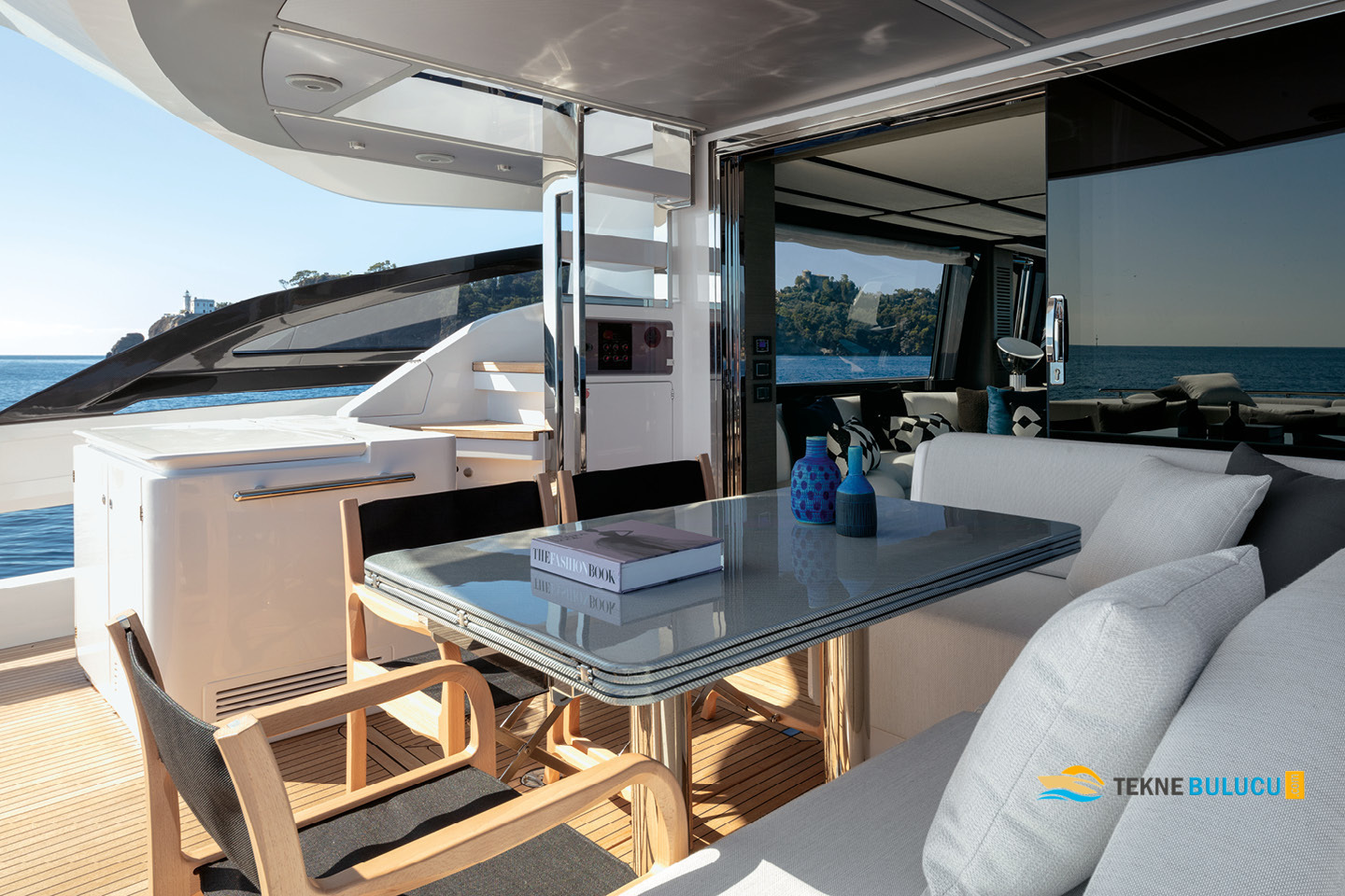 Azimut S8 2026 iç mekan 1