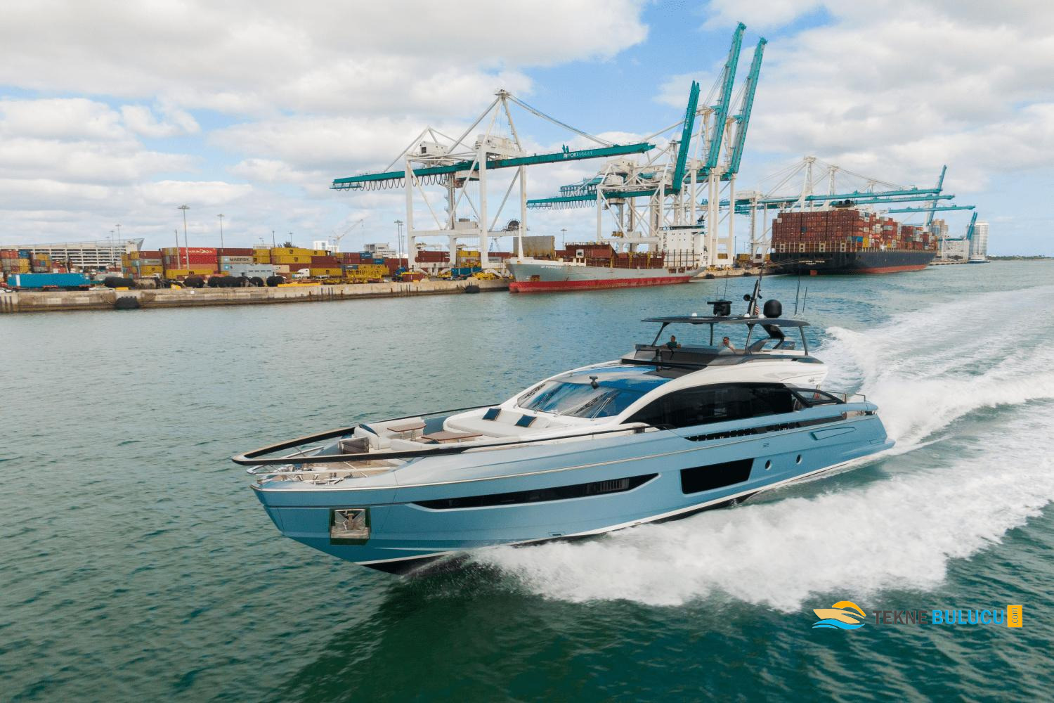Azimut S10 2023 iç mekan 3