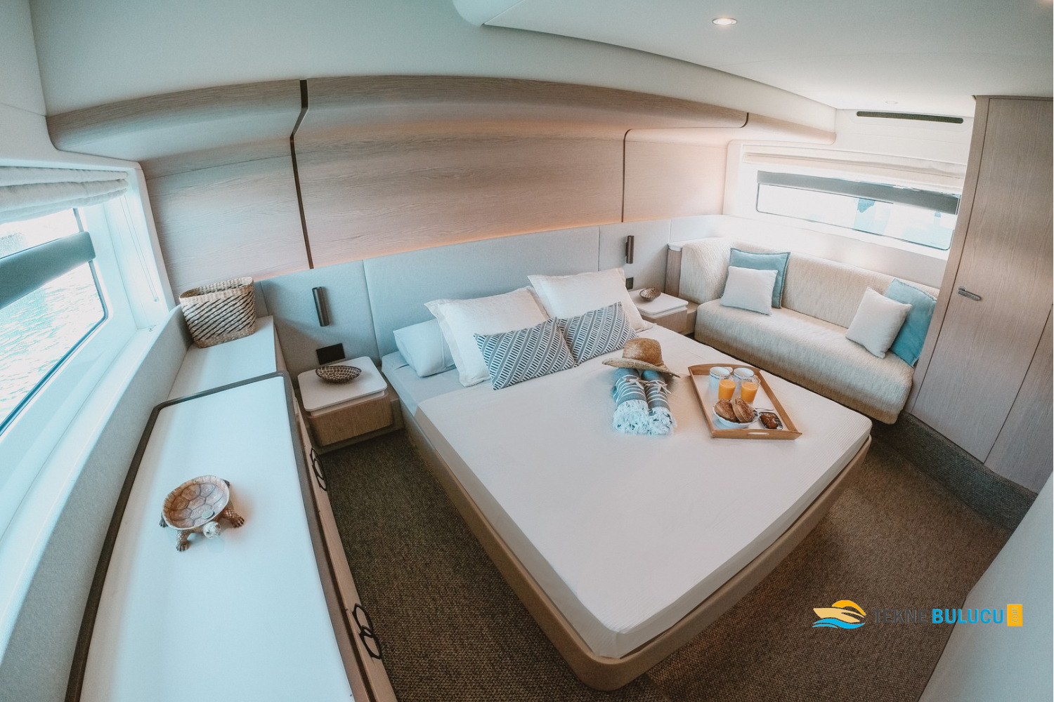 Azimut 53 Fly 2022 iç mekan 3