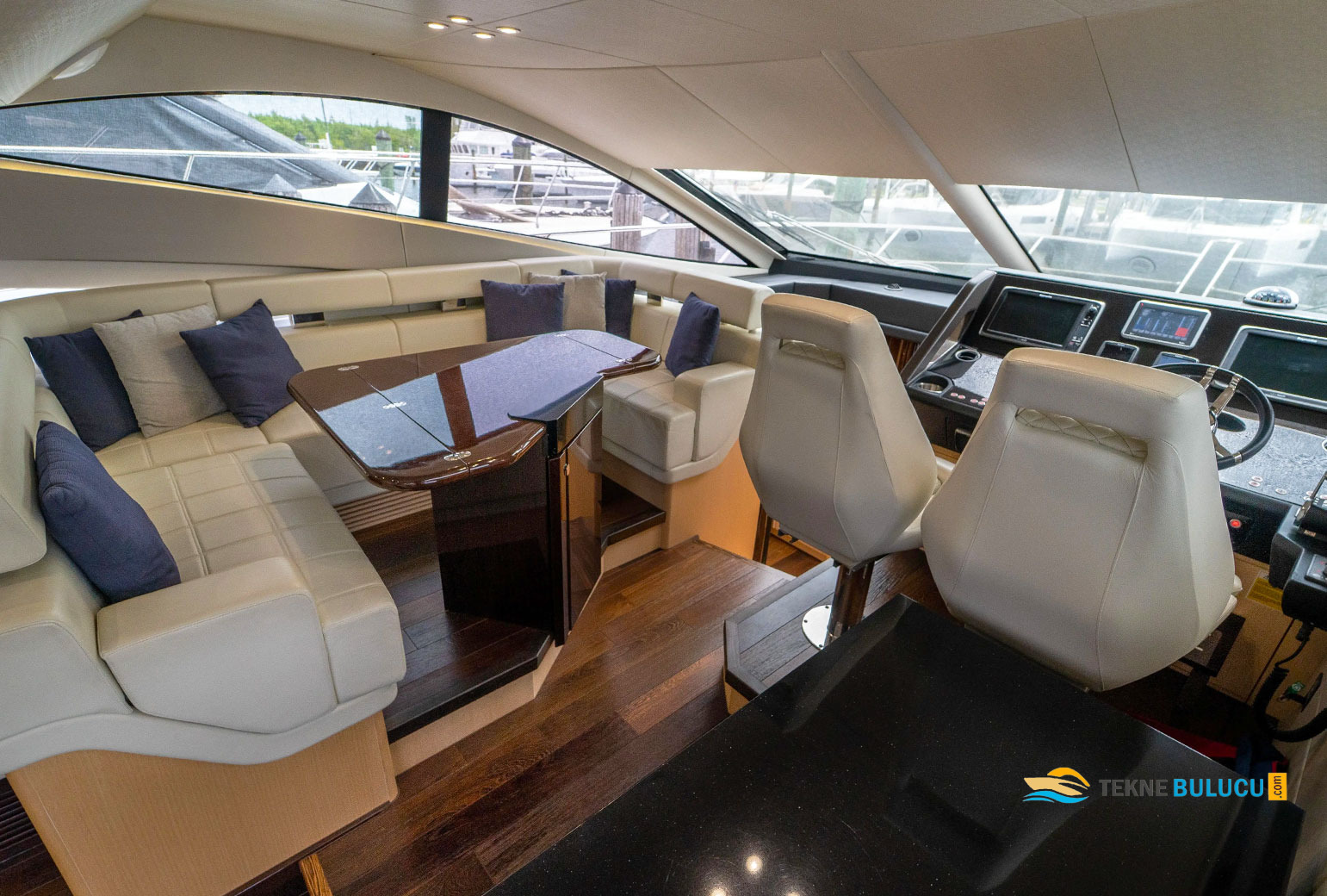 Sunseeker Manhattan 54 1999 Model iç mekan 1