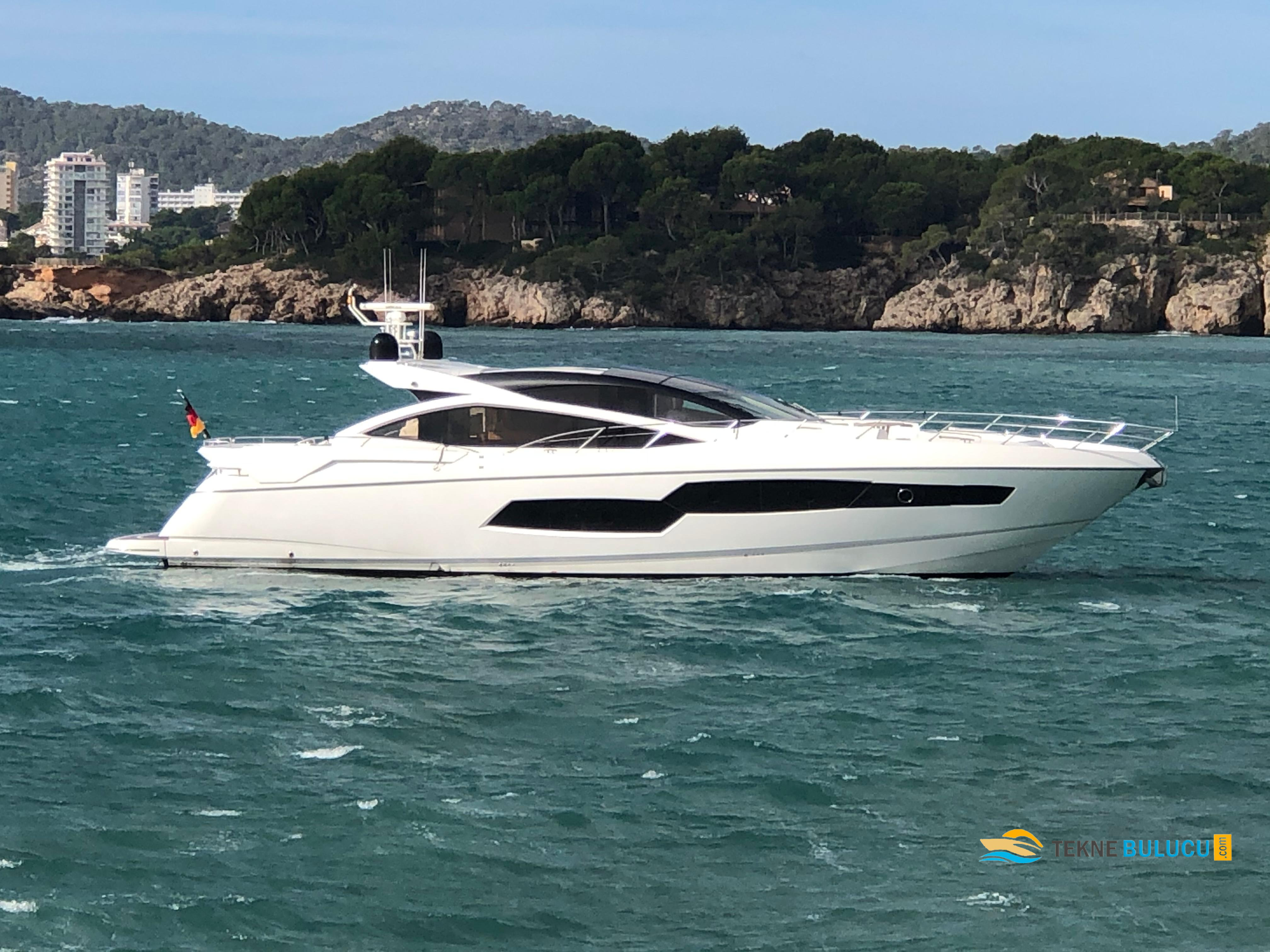 Sunseeker Predator 80 2001 Model iç mekan 3