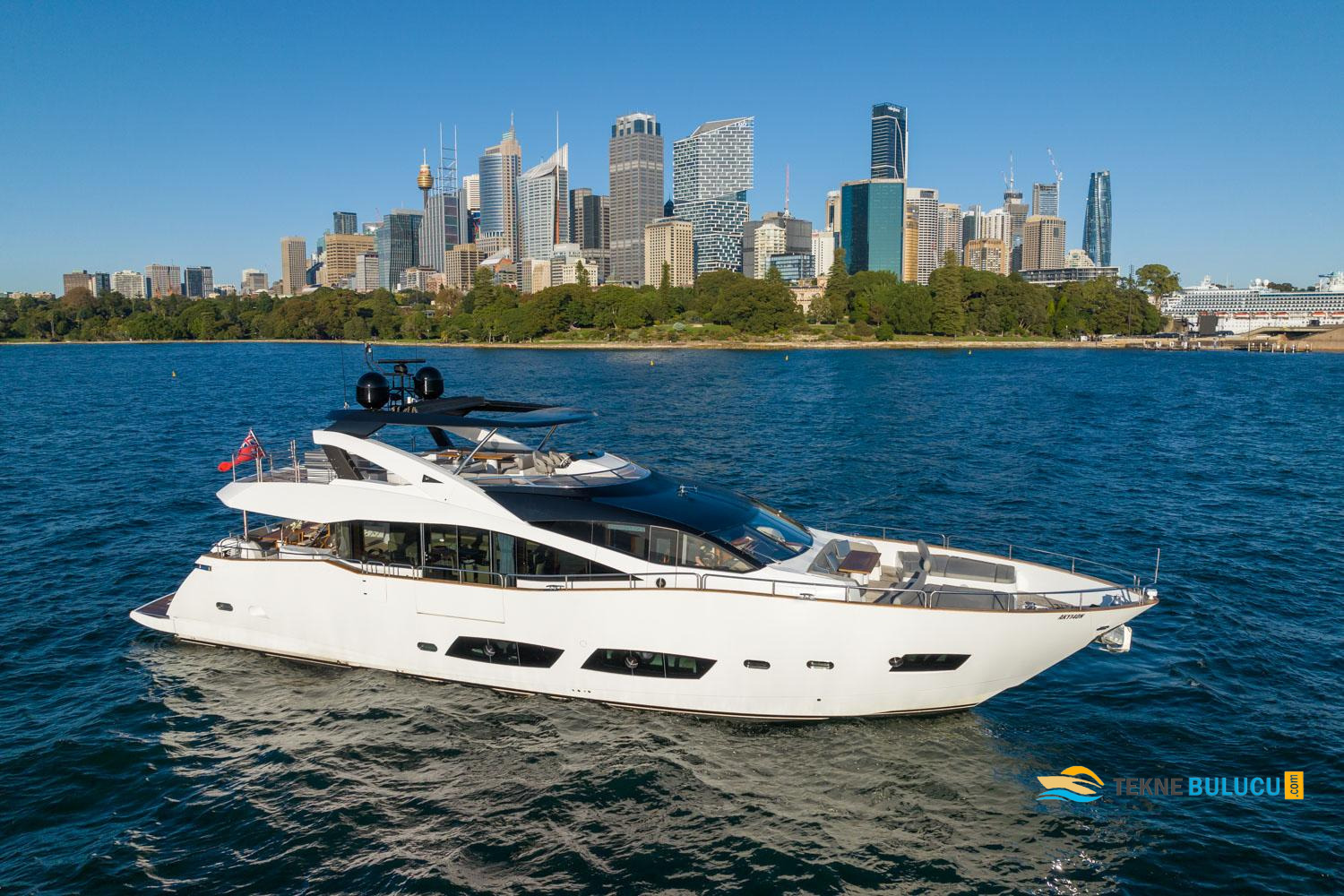 Sunseeker 37 Metre Yacht 2015 Model iç mekan 3