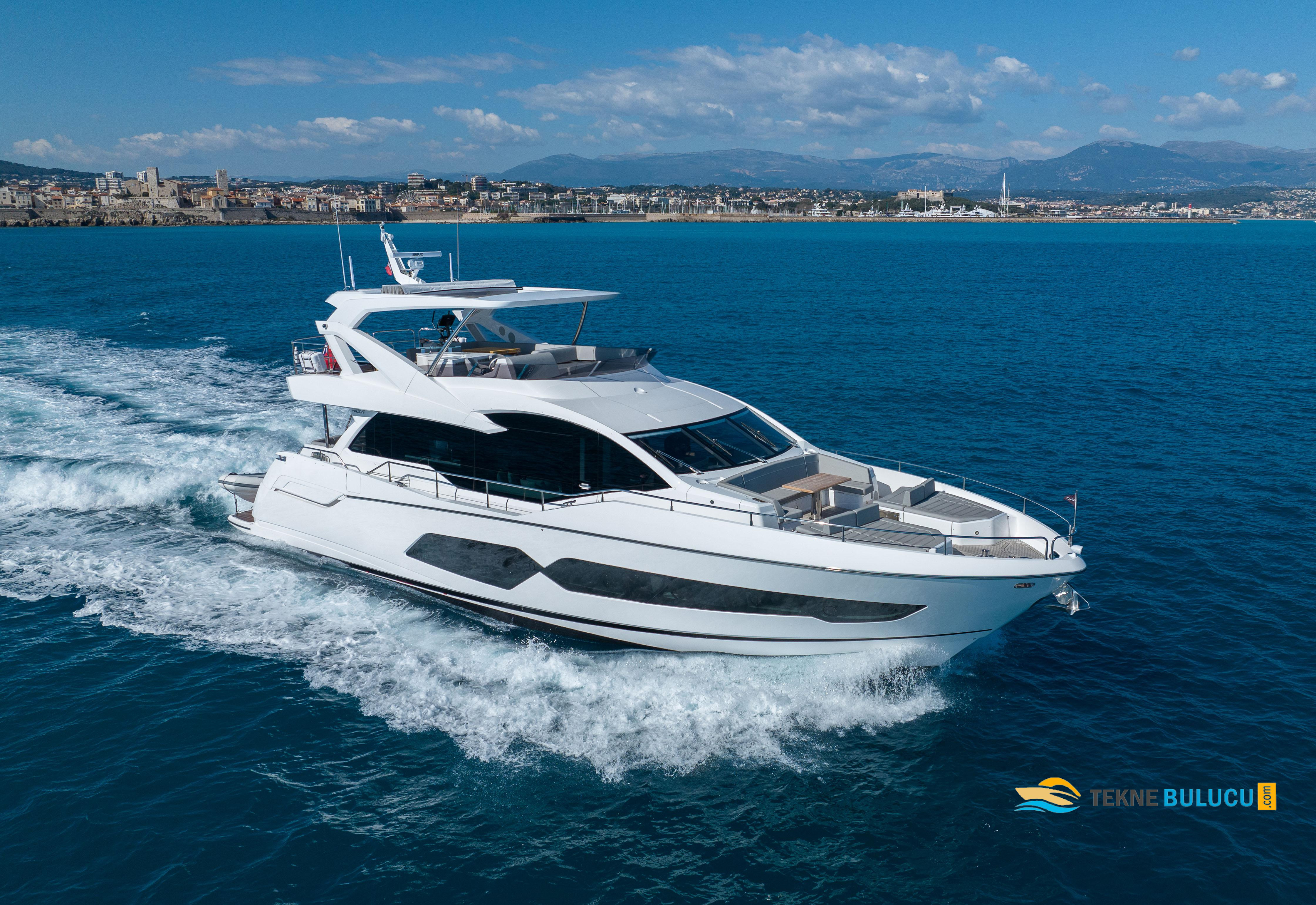 Sunseeker 76 Yacht 2021 Model iç mekan 2