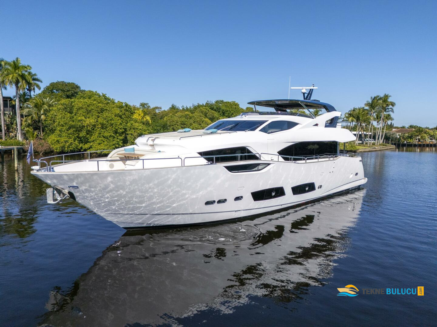 Sunseeker 95 Yacht 2020 Model iç mekan 2