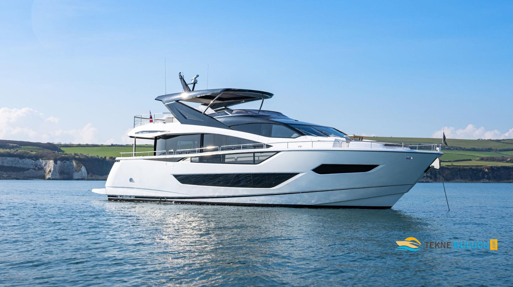 Sunseeker 88 Yacht 2023 Model iç mekan 1