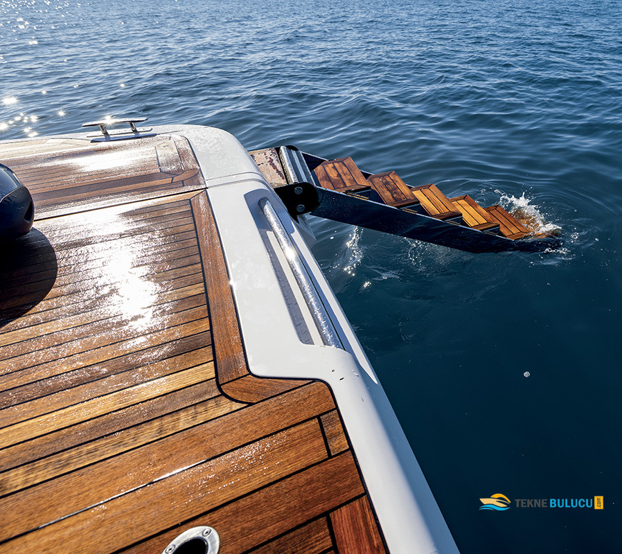 Sunseeker 100 Yacht 2022 Model iç mekan 3