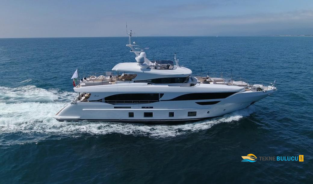 Benetti Delfino Classic 1963 Model iç mekan 2