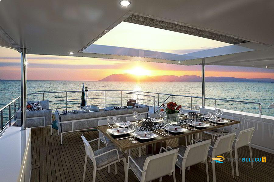 Benetti Delfino Classic 1975 Model inceleme