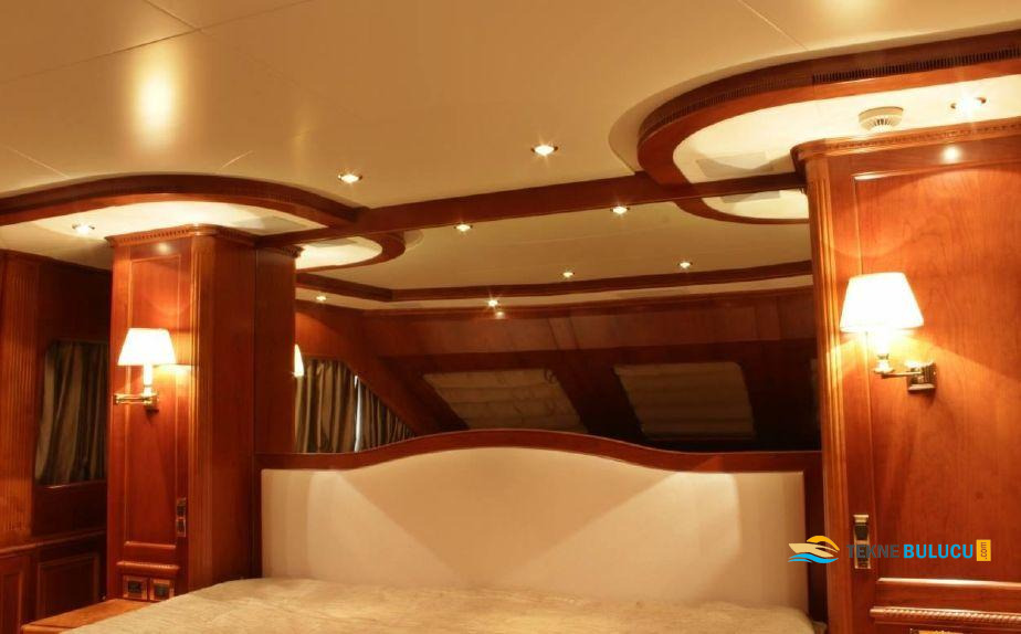 Benetti Tradition 100 30m 2006 Model iç mekan 2