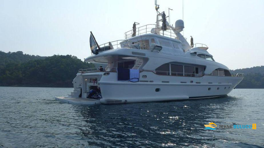 Benetti Tradition 100 30m 2007 Model iç mekan 1