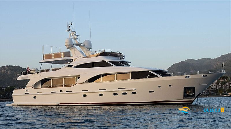 Benetti Tradition 100 30m 2008 Model iç mekan 1