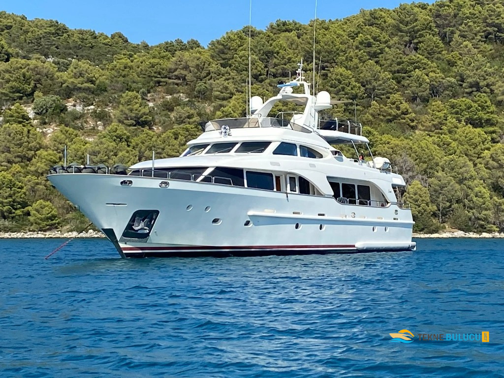 Benetti Tradition 100 30m 2008 Model inceleme