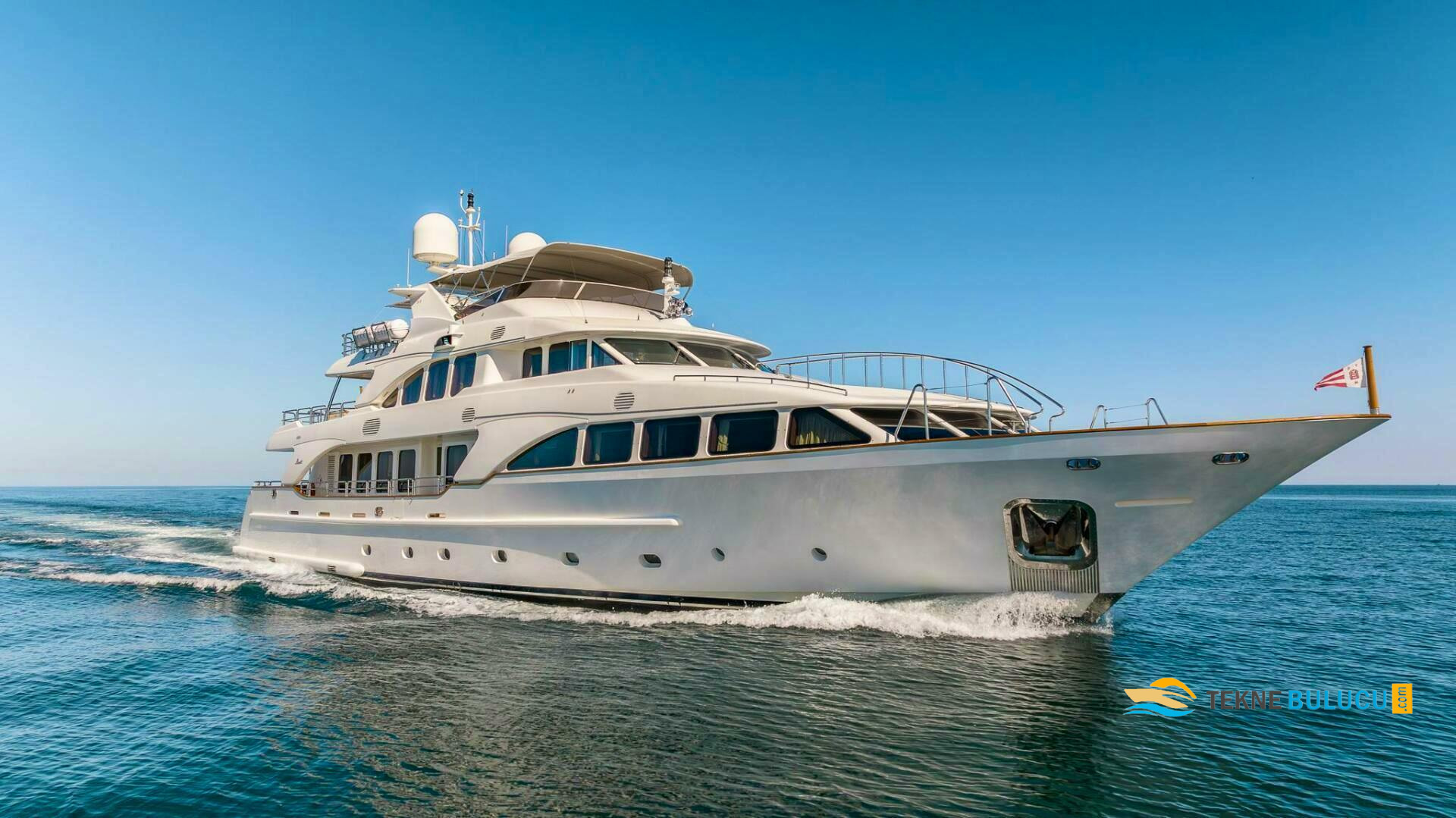 Benetti Classic 120 36m 2008 Model iç mekan 1
