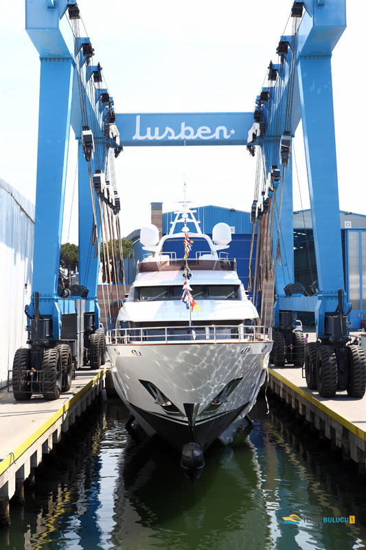 Benetti Tradition 105 2011 Model iç mekan 3