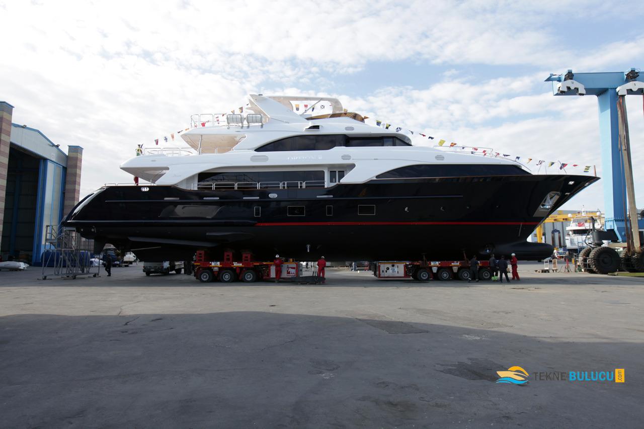 Benetti Classic 121 36m 2016 Model iç mekan 1