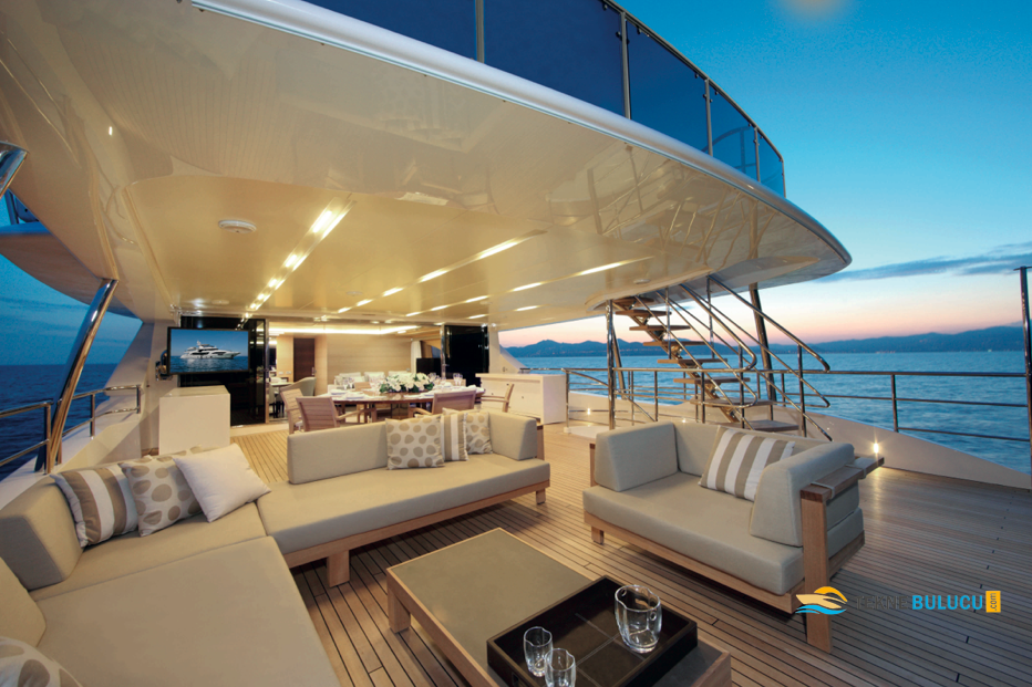 Benetti Classic Supreme 132 2013 Model iç mekan 2