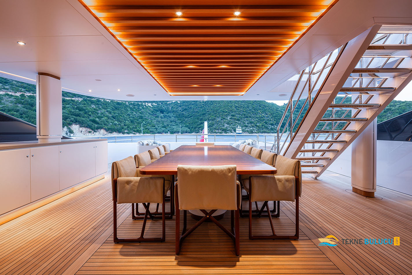 Benetti B.Now 50M 2022 Model iç mekan 1
