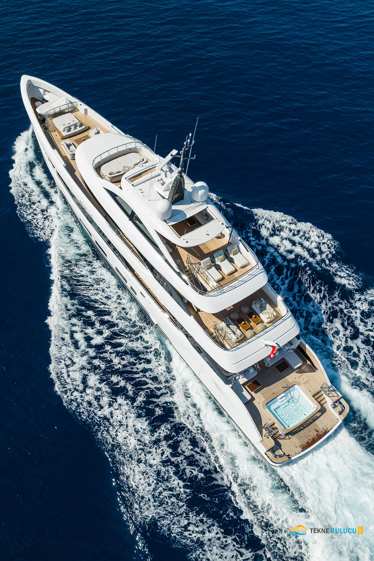 Benetti B.Now 50M 2022 Model iç mekan 2
