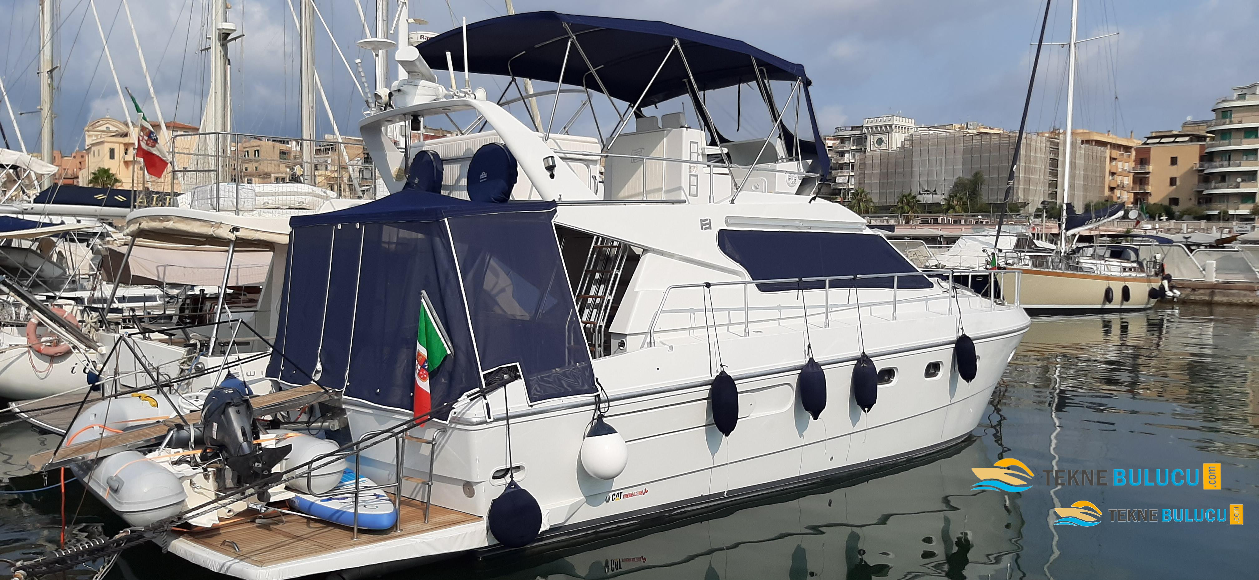 Ferretti Altura 40 1989 iç mekan 3