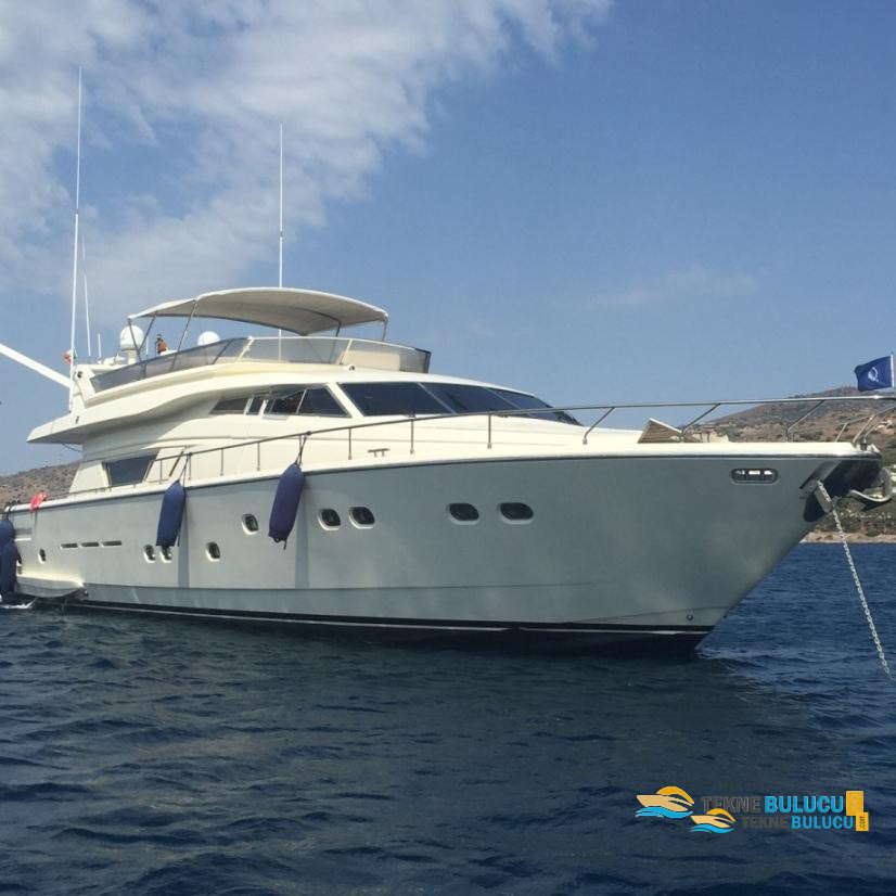 Ferretti 225 1994 iç mekan 2
