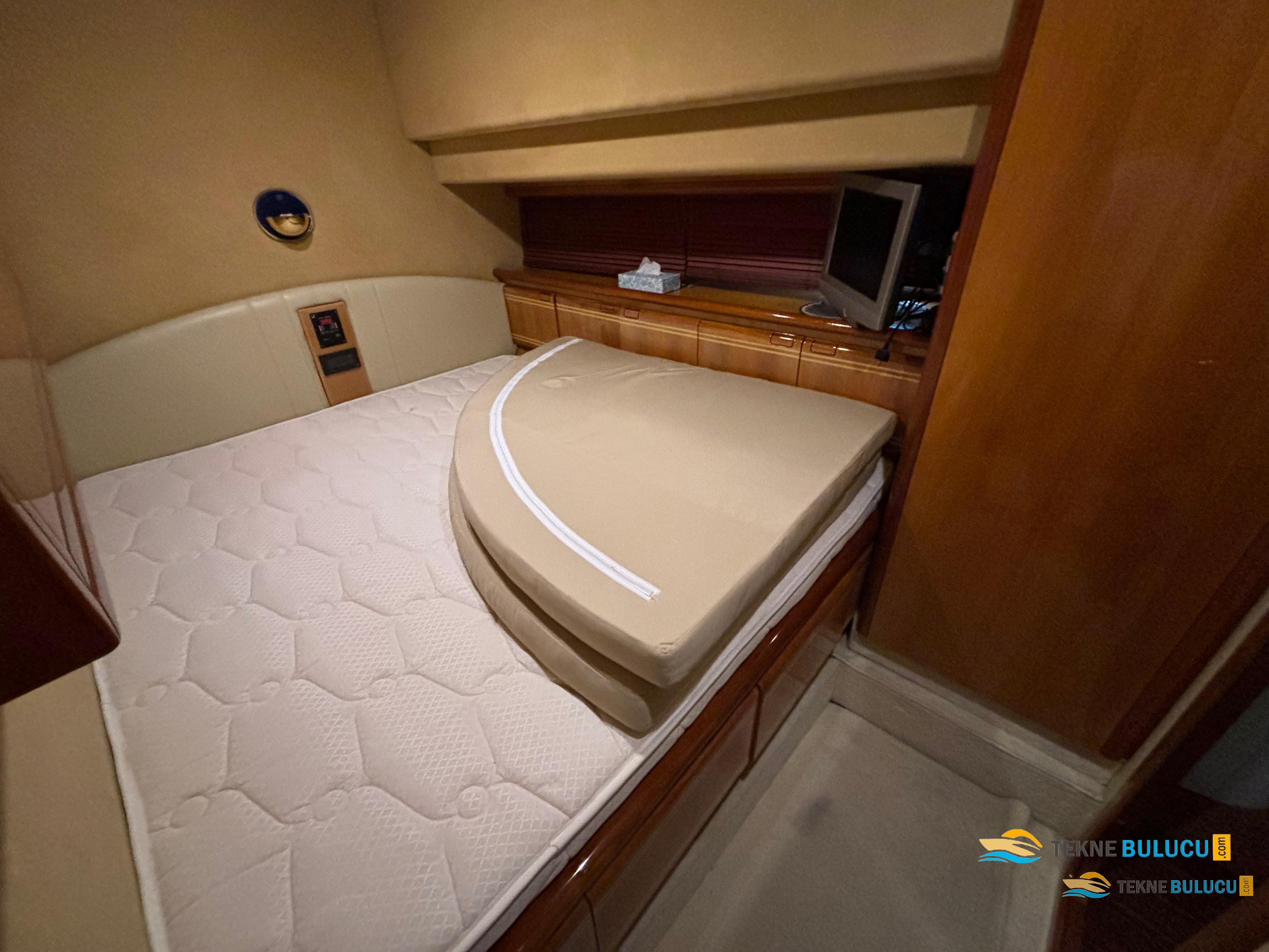 Ferretti 80 RPH 2000 iç mekan 2