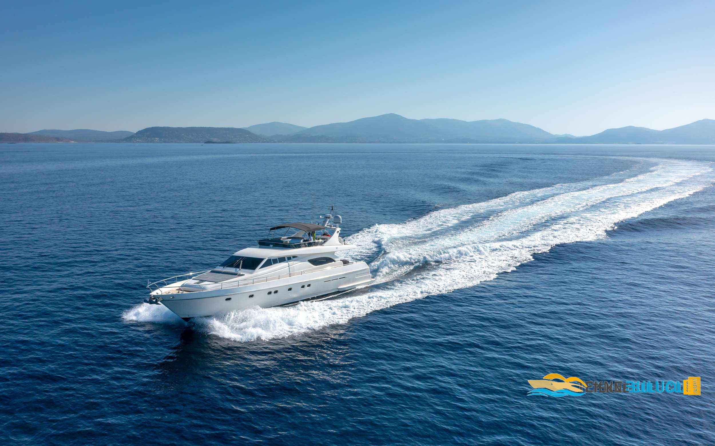 Ferretti 72 2000 inceleme