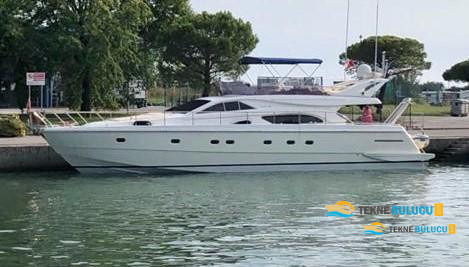 Ferretti 57 Anniversary 1998 iç mekan 3