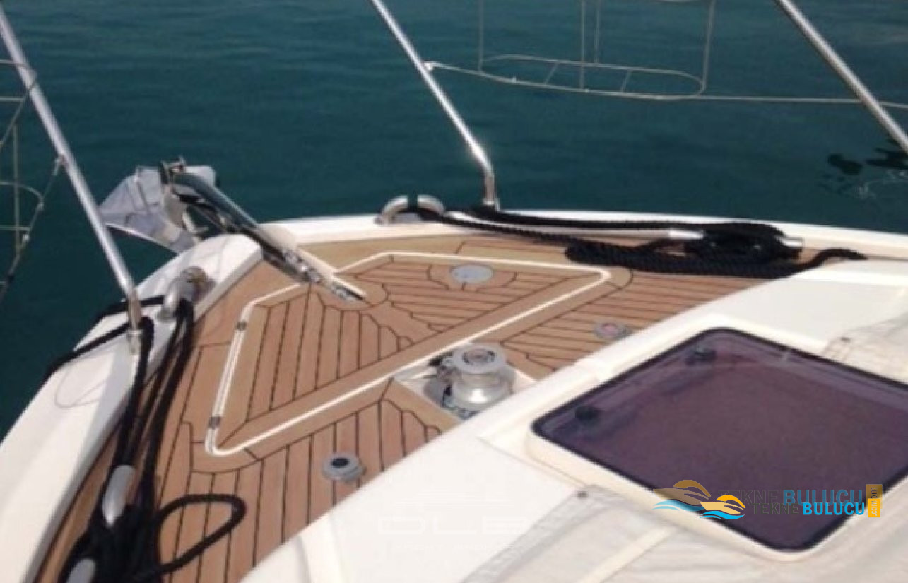 Ferretti 480 2002 iç mekan 3