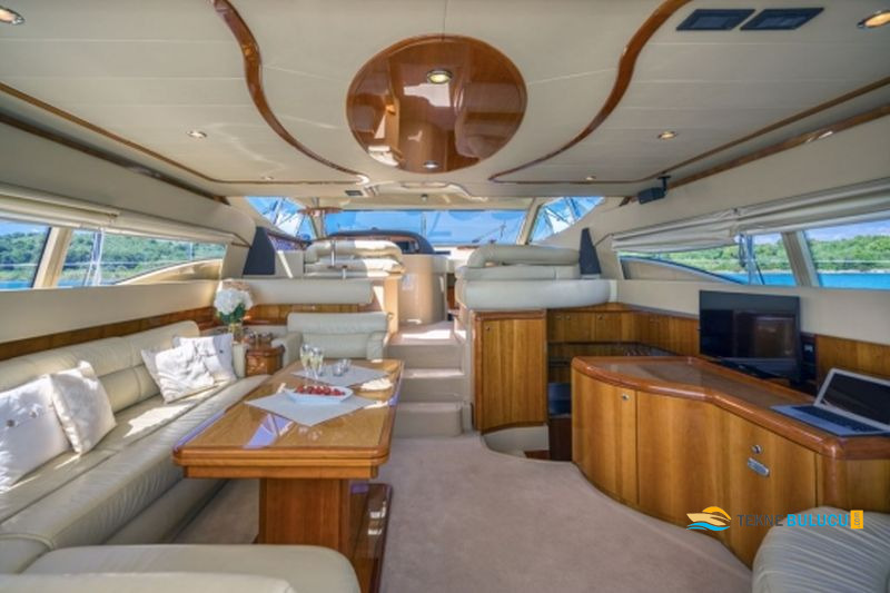 Ferretti 590 2005 iç mekan 2