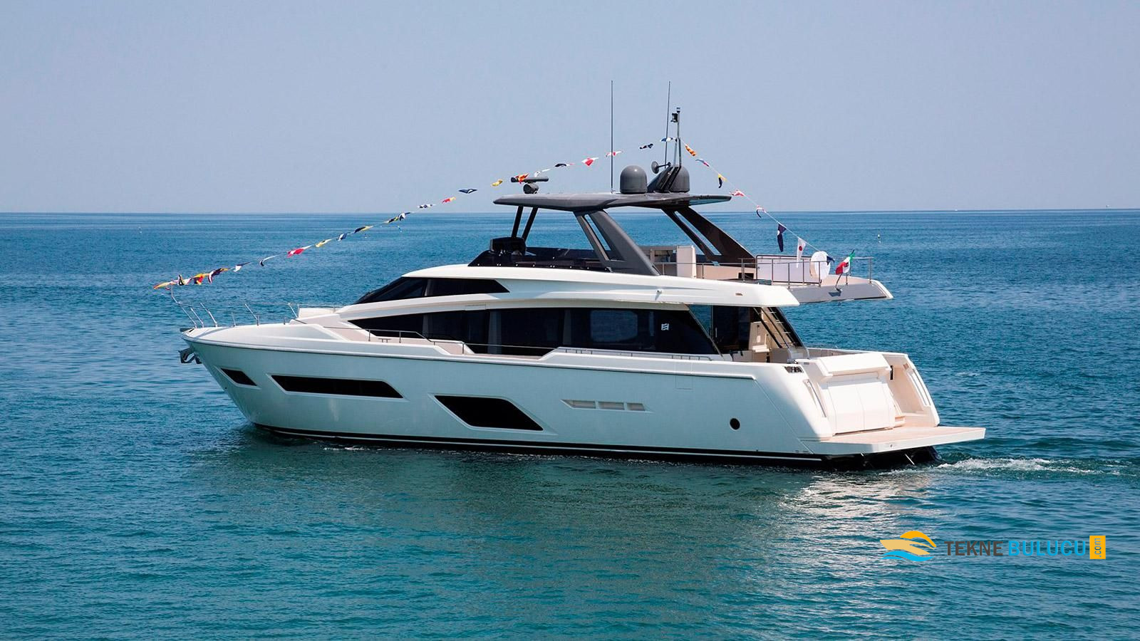 Ferretti 780 2008 iç mekan 2