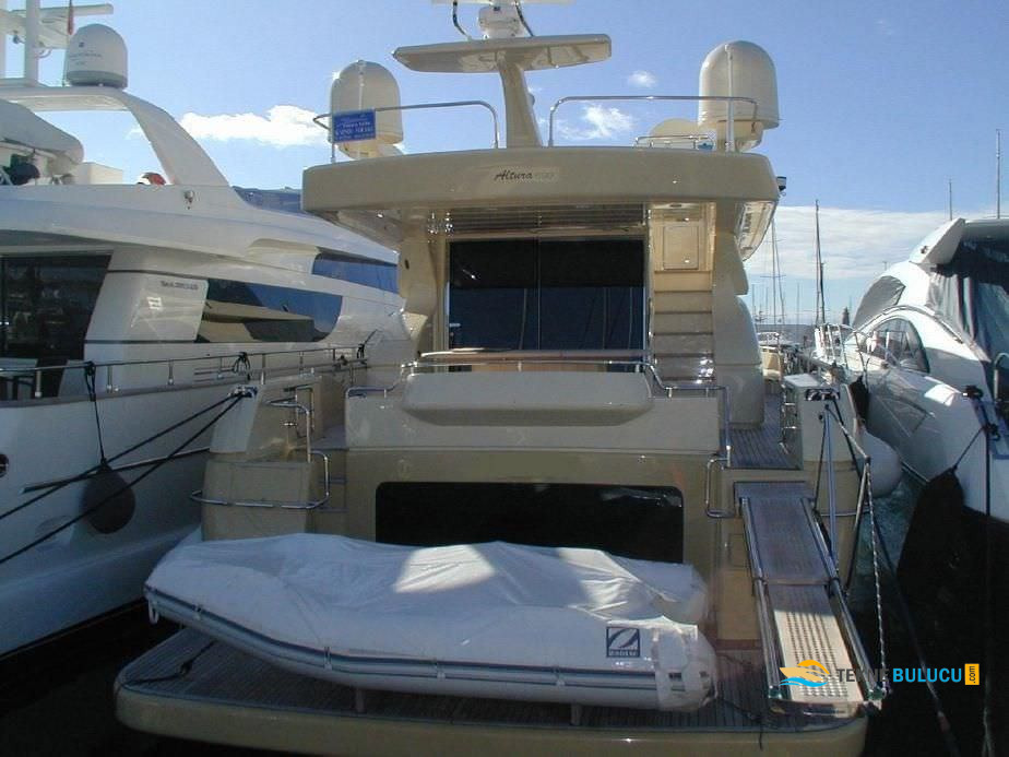 Ferretti Altura 690 2008 iç mekan 2