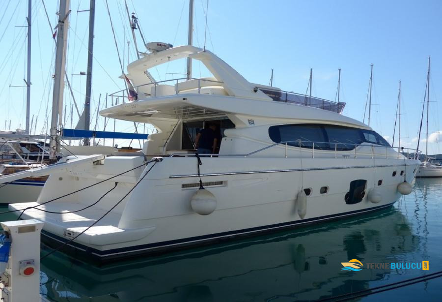 Ferretti 630 2007 iç mekan 1