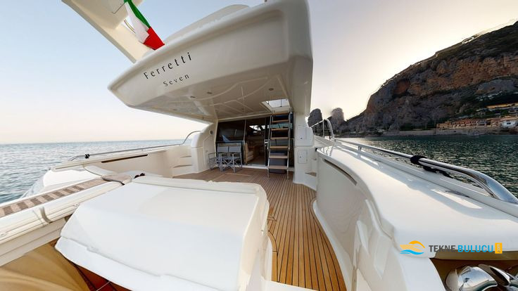 Ferretti 591 2007 iç mekan 2