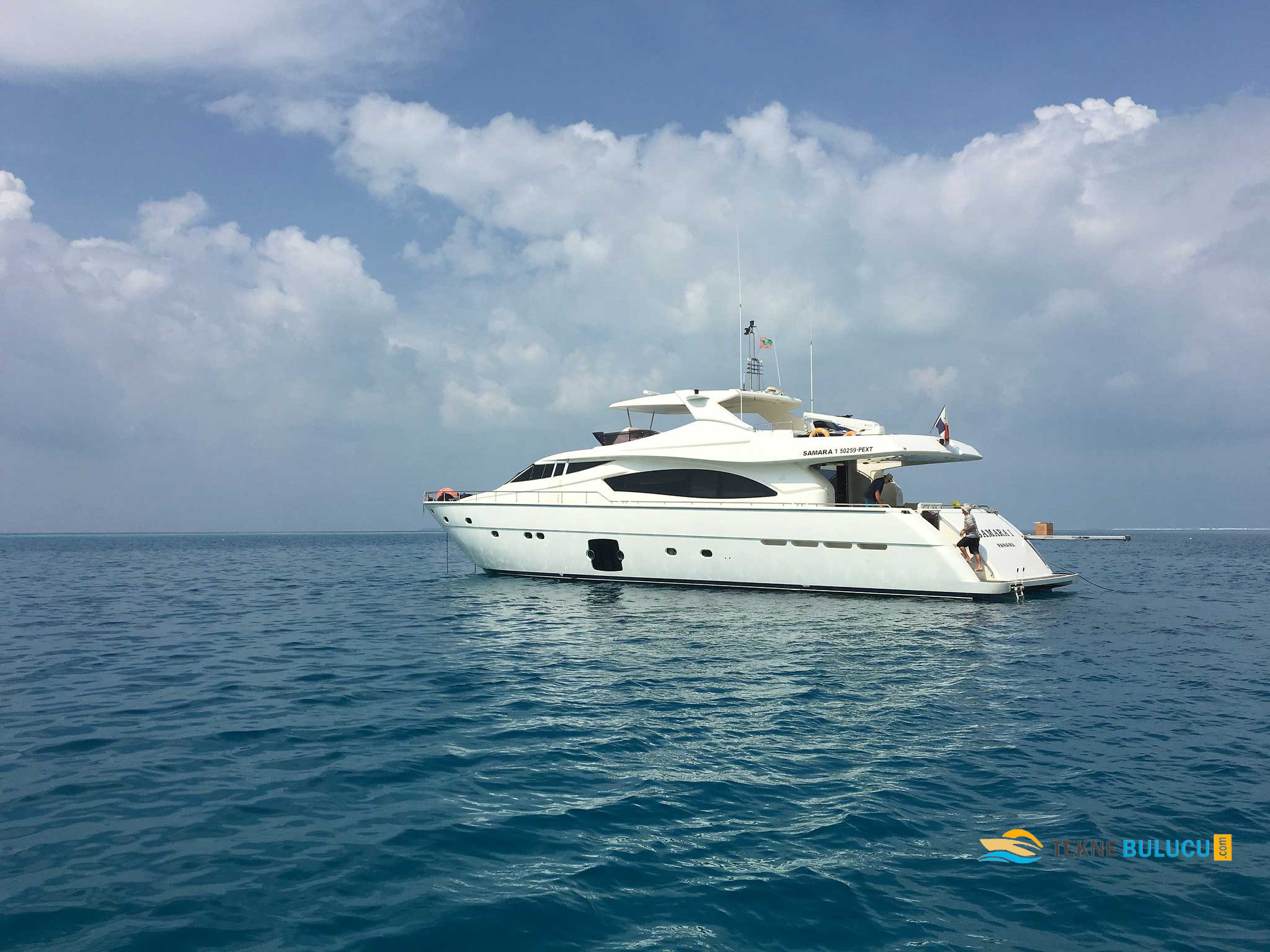 Ferretti 881 2007 iç mekan 3