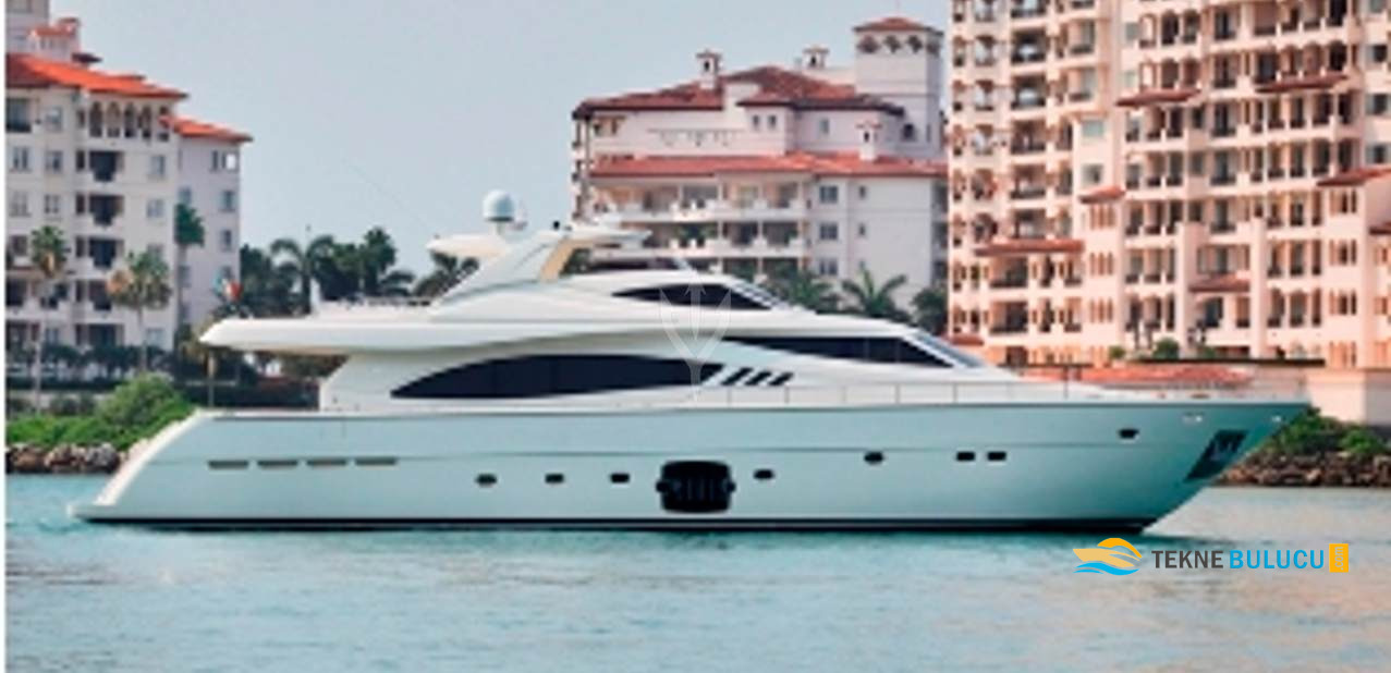 Ferretti 881 2009 iç mekan 1