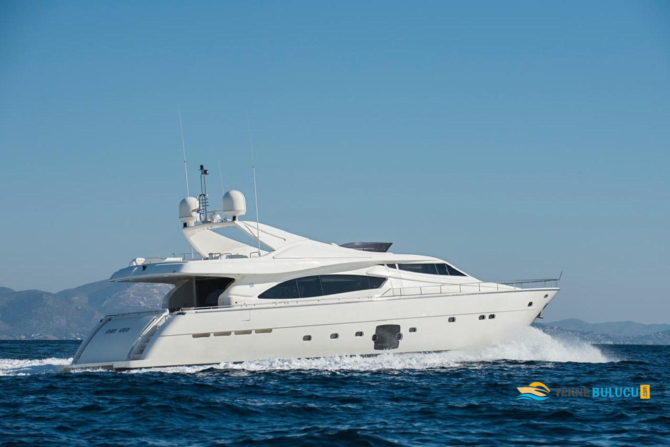 Ferretti 881 2010 iç mekan 1