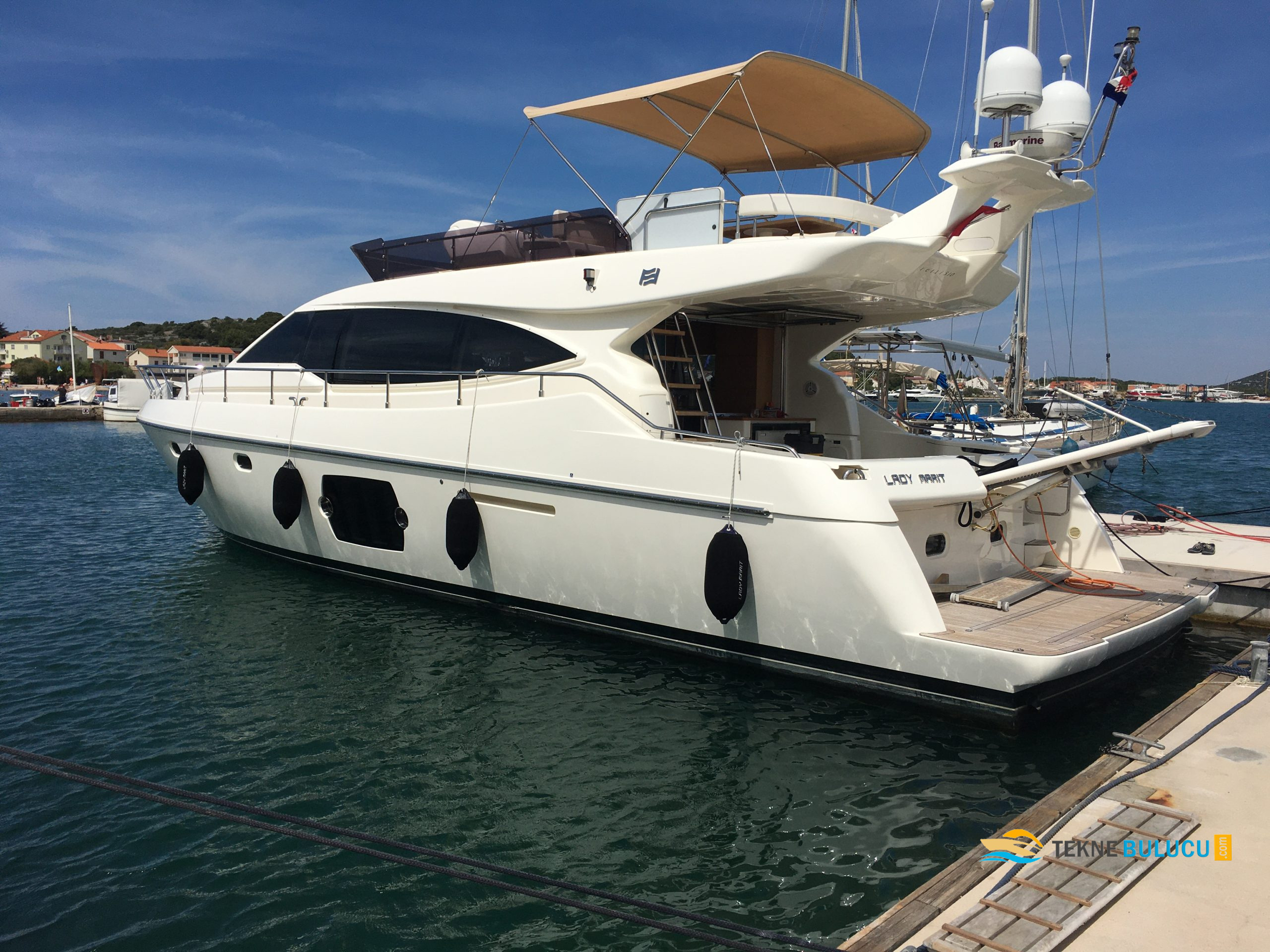 Ferretti 510 / 530 2010 iç mekan 1