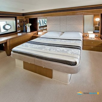 Ferretti 631 / 660 2010 iç mekan 1